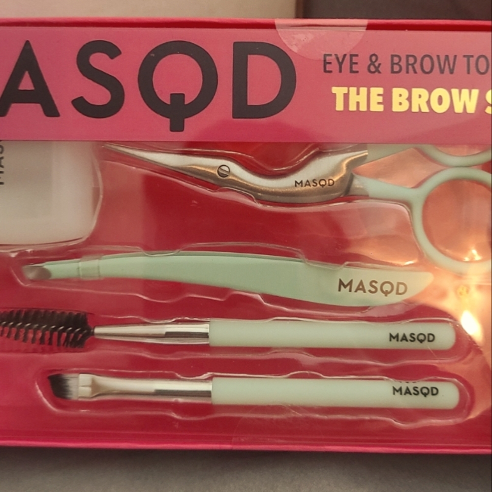 Masqd eyebrow tool set